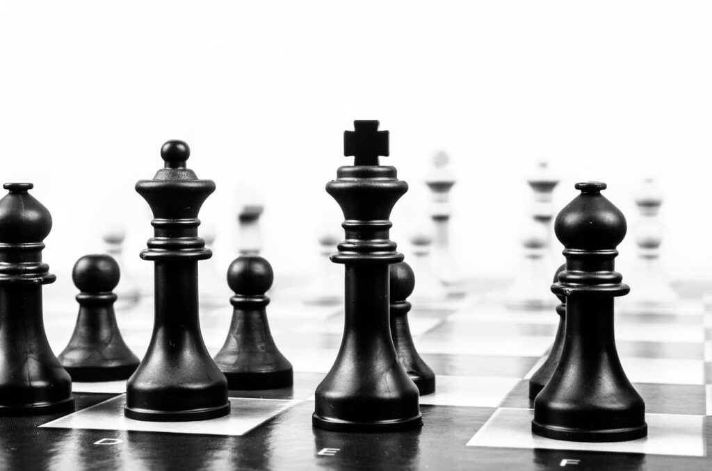 医療脱毛の全身をレディース専門と男女兼用で受ける場合、価格差の理由は何ですか？