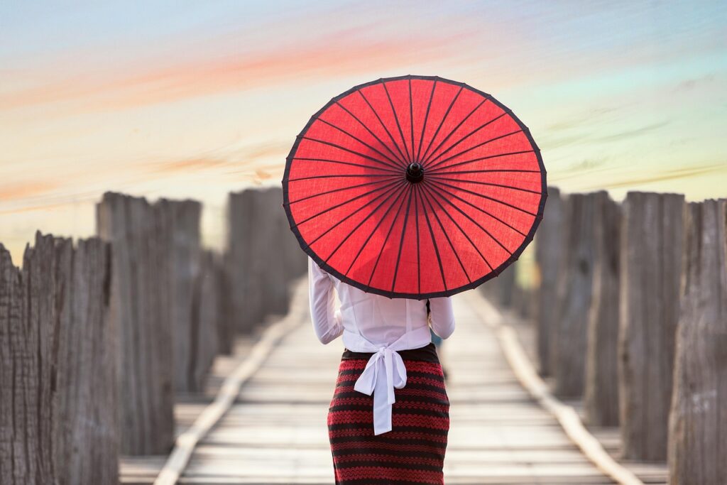 医療脱毛の全身施術、日焼けしたらどうなる？条件と判断を解説！